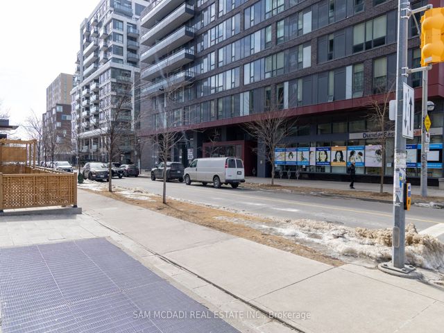 2412 - 225 Sackville St