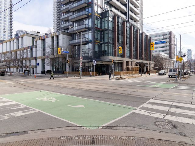 2412 - 225 Sackville St