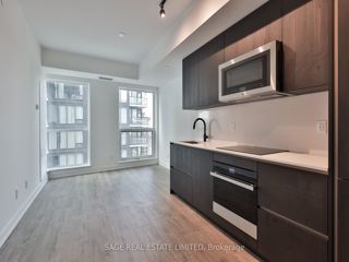3405 - 327 King St W