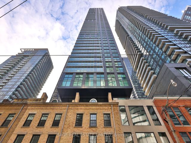 3405 - 327 King St W
