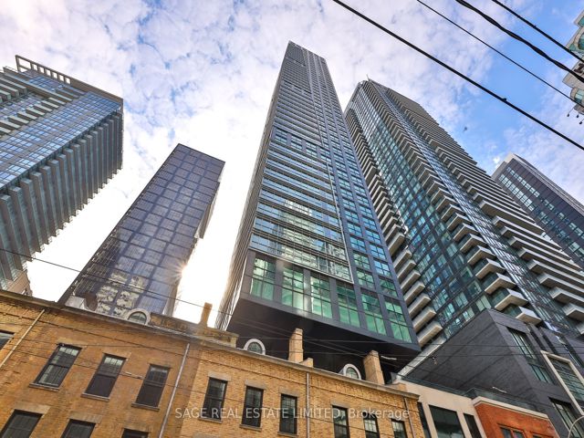 3405 - 327 King St W