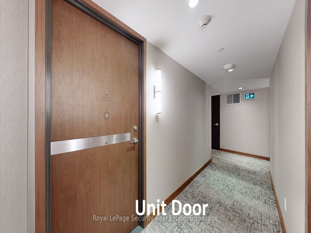 1216 - 19 Bathurst St