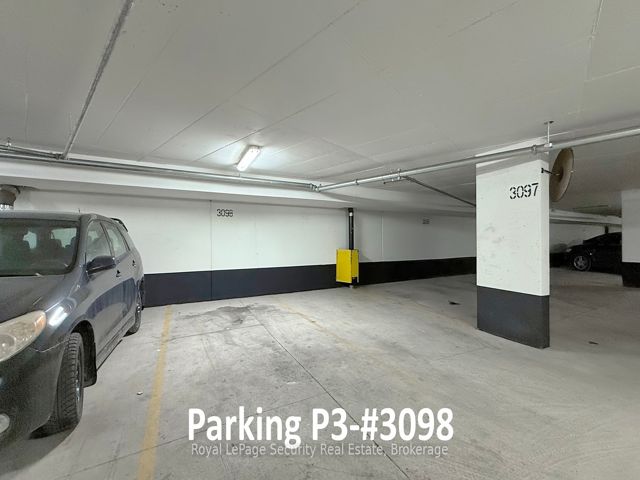 1216 - 19 Bathurst St