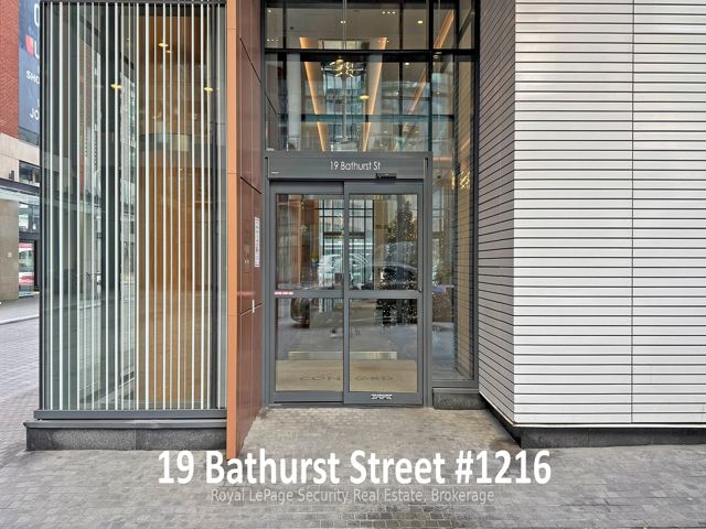 1216 - 19 Bathurst St