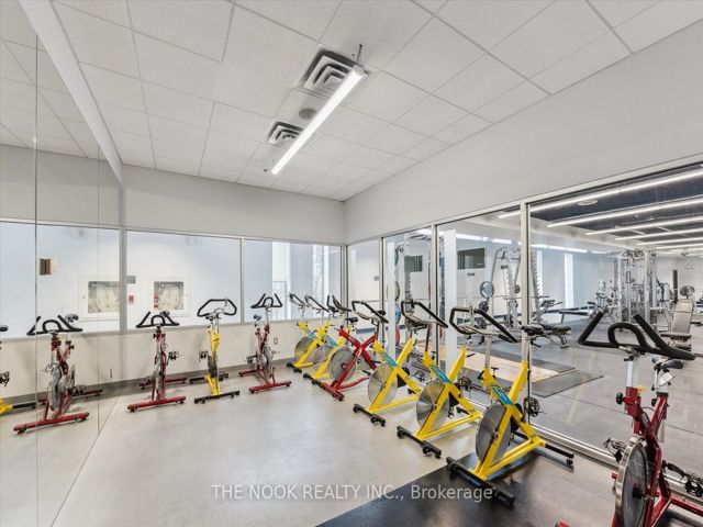 902 - 3 Navy Wharf Crt