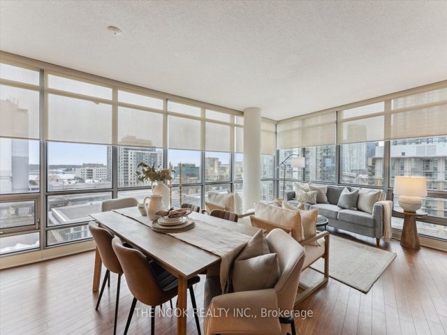 902 - 3 Navy Wharf Crt
