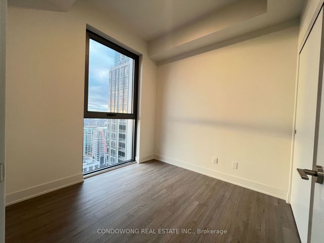 2703 - 8 Cumberland St