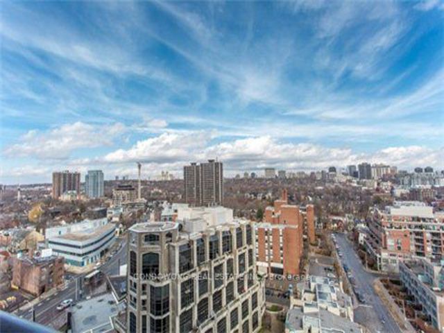 1402 - 32 Davenport Rd