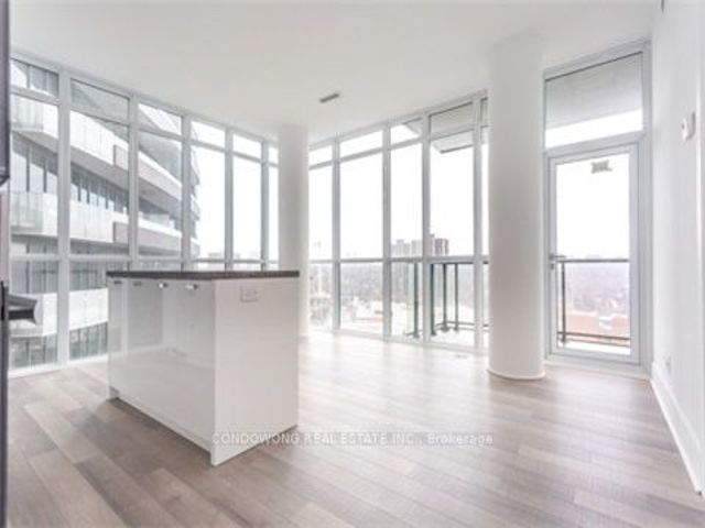 1402 - 32 Davenport Rd