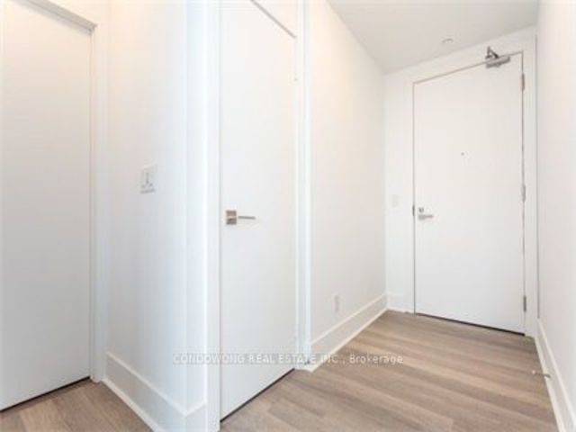 1402 - 32 Davenport Rd
