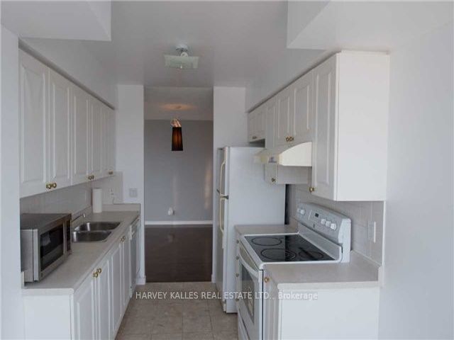 2805 - 33 Empress Ave