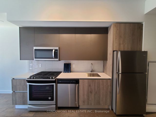 201 - 2A Church St