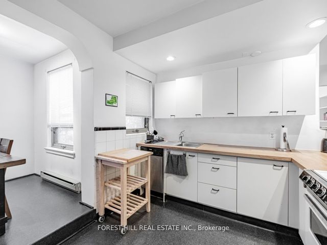 305 - 1840 Bathurst St