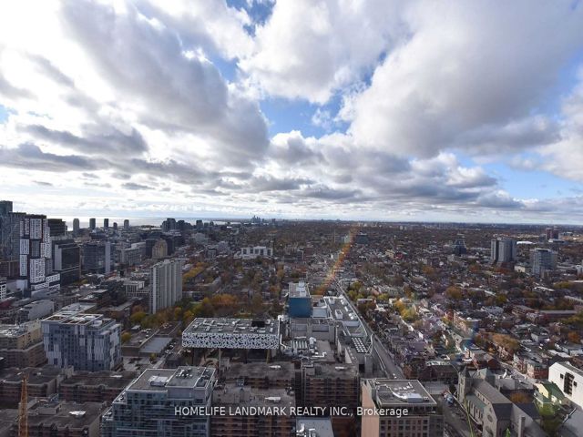Ph202 - 426 University Ave