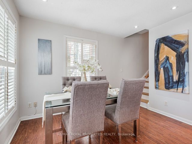1202 - 5 Everson Dr