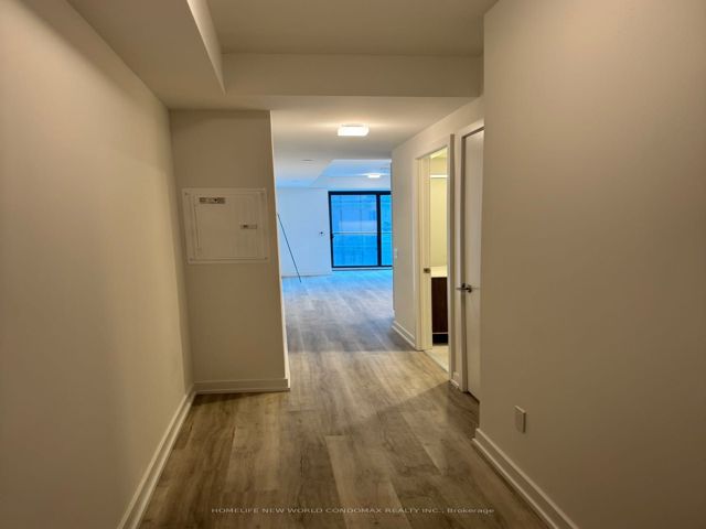 702 - 28 Eastern Ave