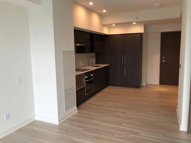 3308 - 17 Bathurst St