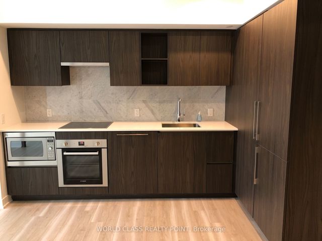 3308 - 17 Bathurst St