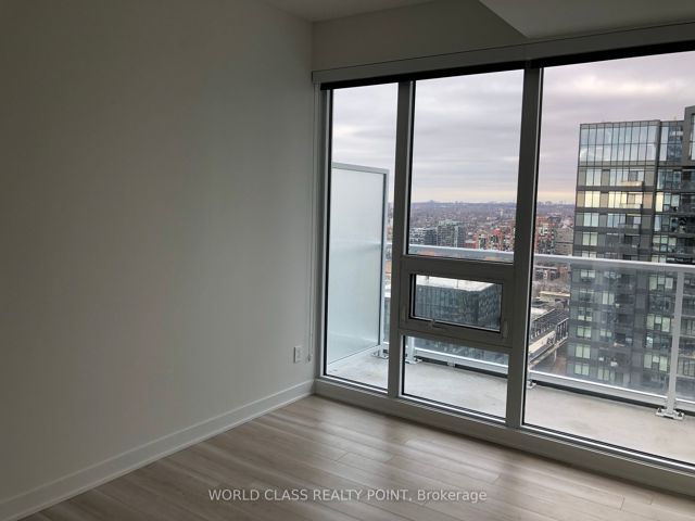 3308 - 17 Bathurst St