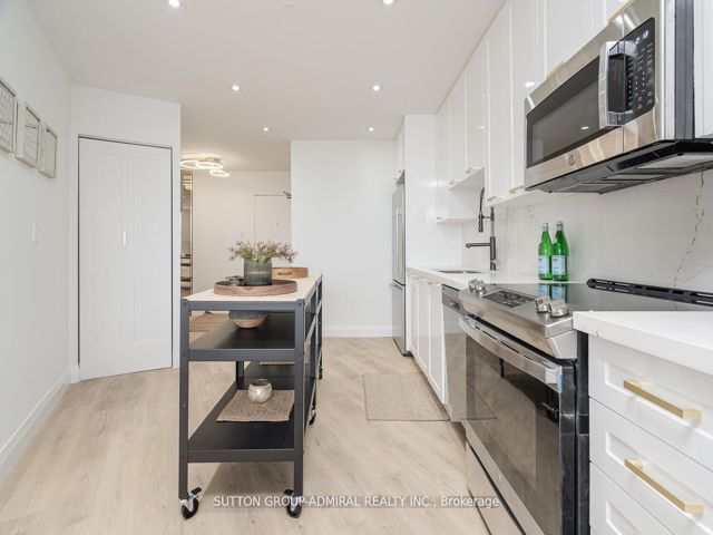 PH05 - 150 Neptune Dr