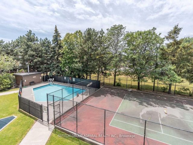 PH05 - 150 Neptune Dr
