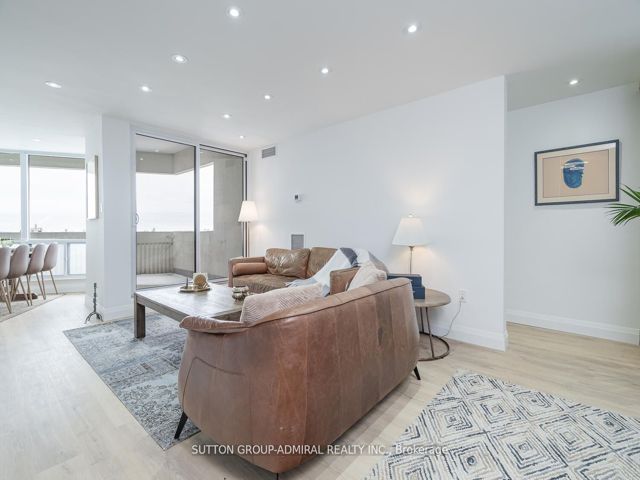 PH05 - 150 Neptune Dr
