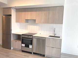 4811 - 395 Bloor St E