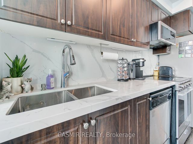 707 - 215 FORT YORK Blvd N