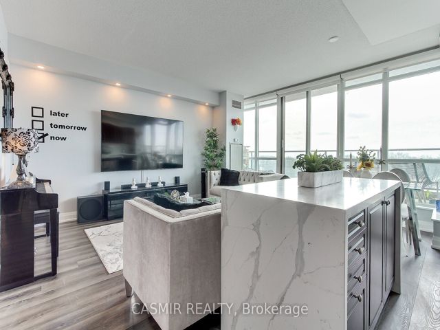 707 - 215 FORT YORK Blvd N