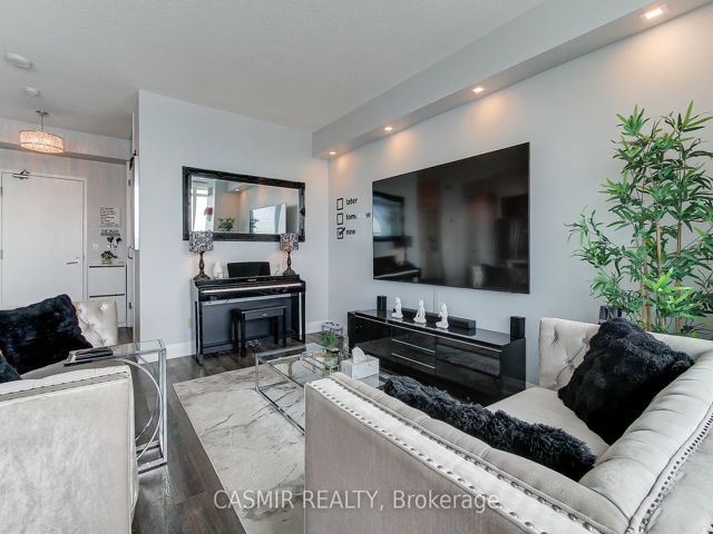 707 - 215 FORT YORK Blvd N