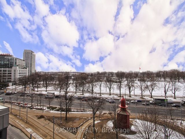 707 - 215 FORT YORK Blvd N