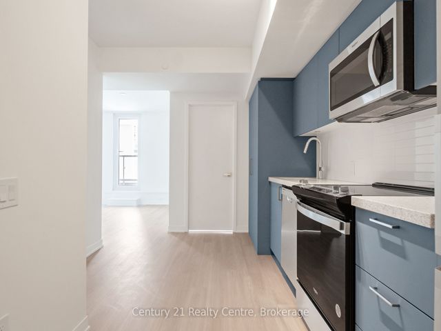 345 - 500 Wilson Ave