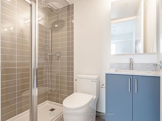 345 - 500 Wilson Ave
