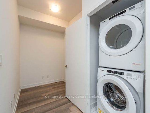 1402 - 1603 Eglington Ave W