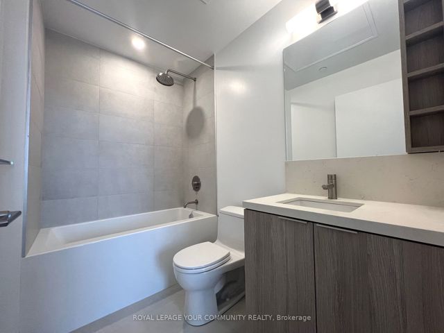 1016 - 2020 Bathurst St
