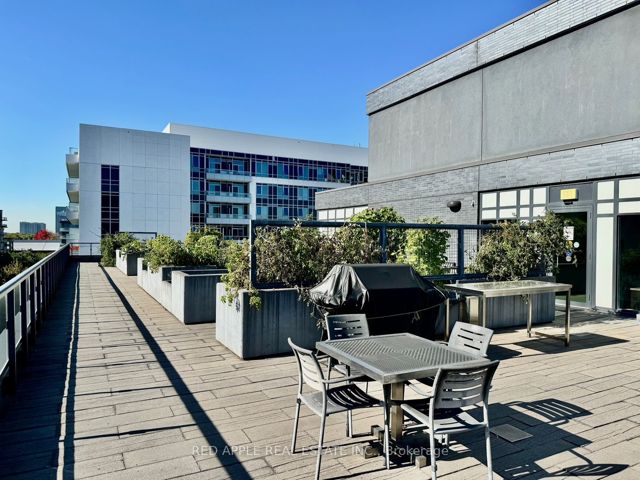 306 - 18 Rean Dr