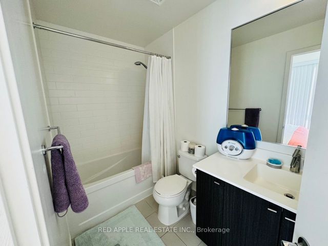 306 - 18 Rean Dr