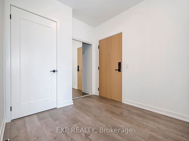 1201 - 5 Defries St