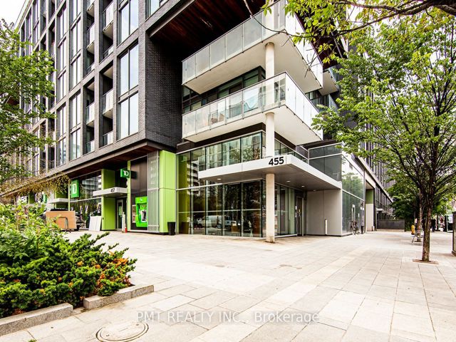 S301 - 455 Front St E