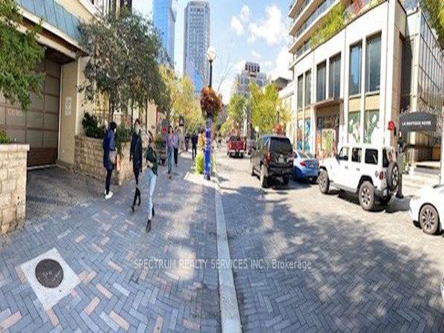 2612 - 155 Yorkville Ave