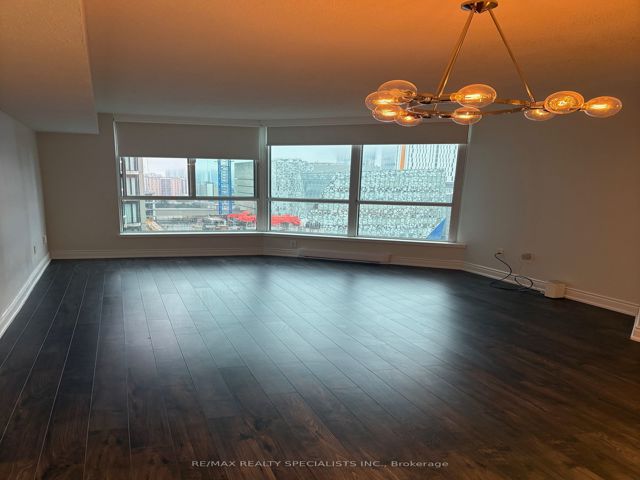 1608 - 38 Elm St