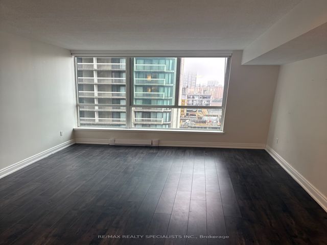 1608 - 38 Elm St