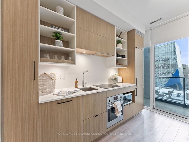 517 - 20 Edward St