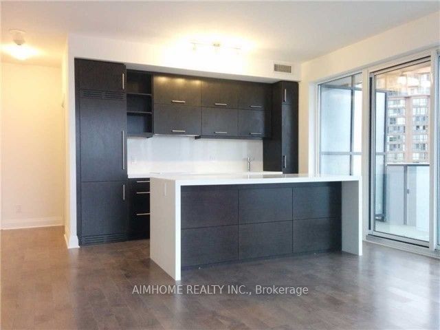 2204 - 1080 Bay St