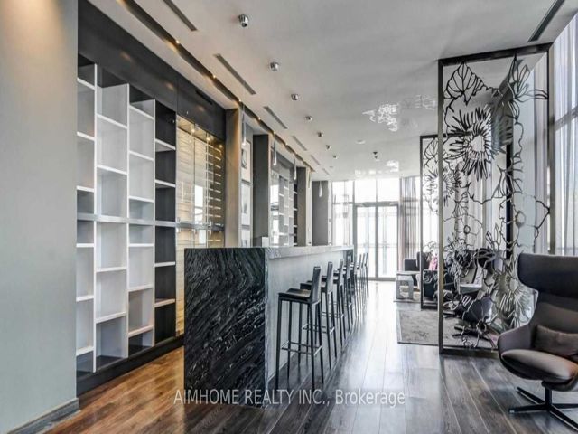 2204 - 1080 Bay St