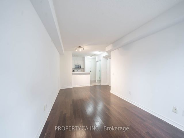 606 - 152 St Patrick St