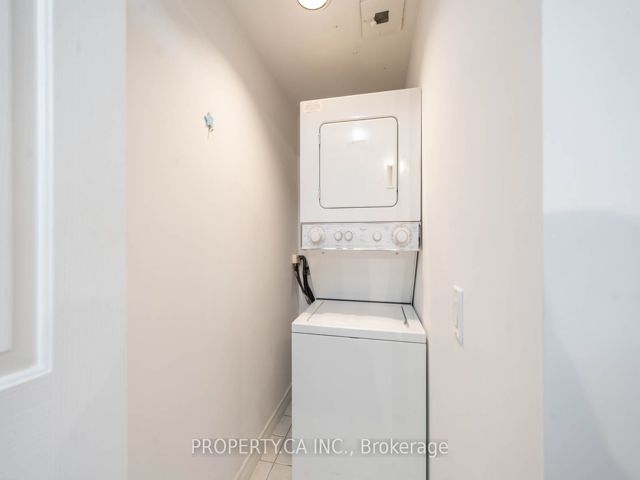 606 - 152 St Patrick St