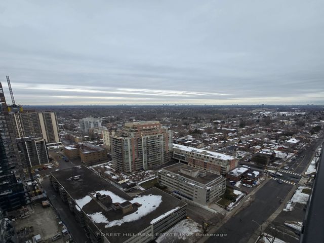2605 - 117 Broadway Ave