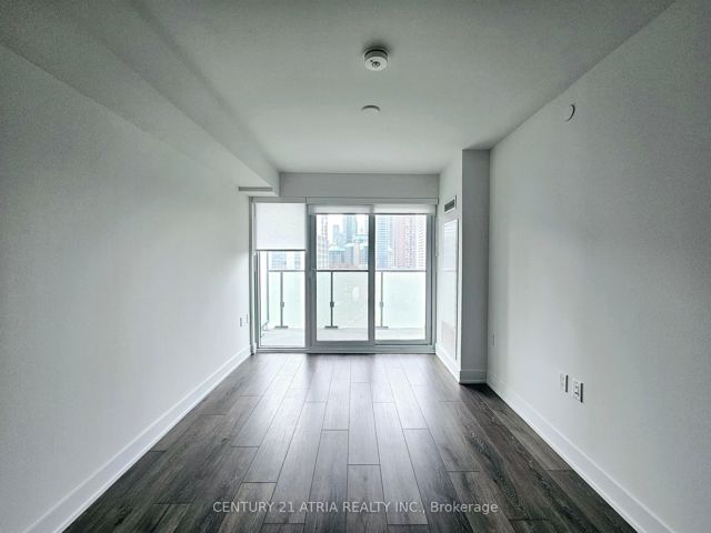 911 - 575 Bloor St E