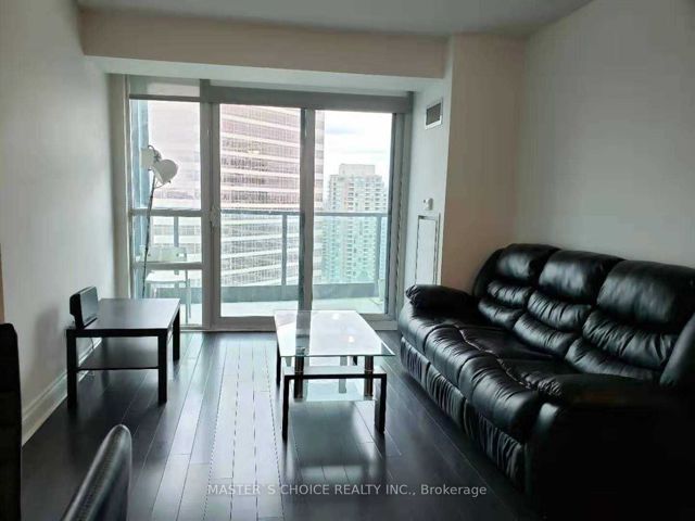 2121 - 25 Greenview Ave